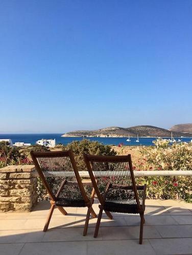 Spacious Antiparos Apartment | 2 Bedrooms | Apartment Malachor | Stunning Sea & Garden Views | Agios Georgios