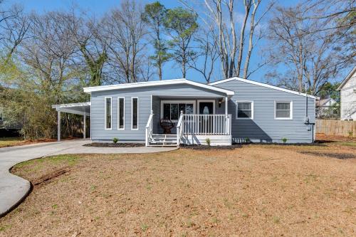 Smyrna Home with Porch 2 Mi to Battery Atlanta! in Smyrna, USA