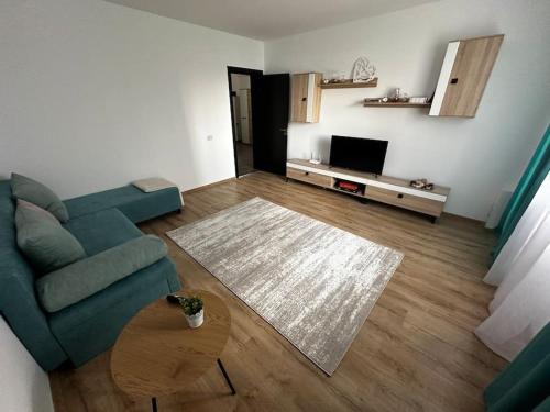 Cozy 2 bed flat - Apartment - Sînpetru