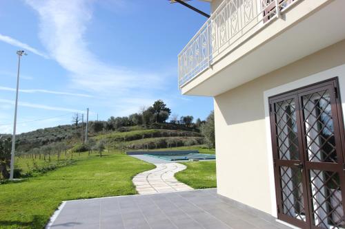 Зовнішній вигляд готелю, La Valle B&B in Castel Campagnano