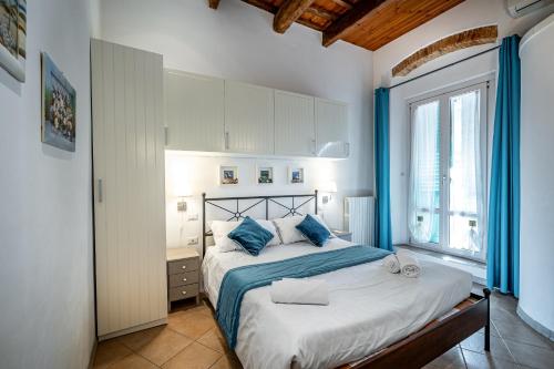 Two-Bedroom Apartment with Balcony image 8