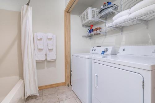 1494OAK - Cliff Top Condo - image 6