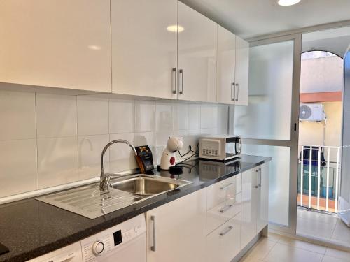 One-Bedroom Apartment image 10