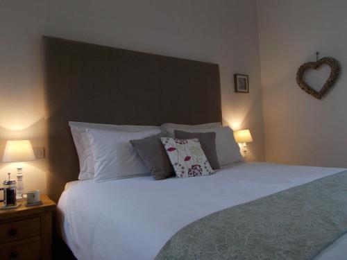 2 twin beds