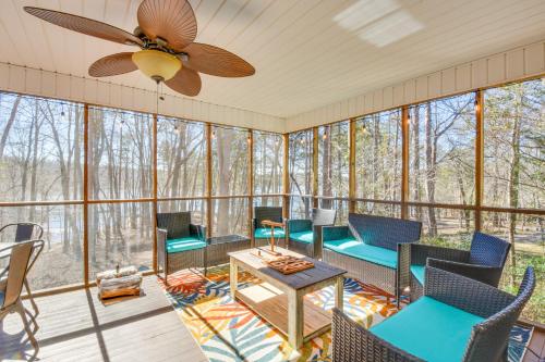 Lake Hartwell Retreat with 2-Tier Dock and Boat Slip! Lake Hartwell Retreat with 2-Tier Dock and Boat Slip!