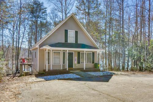 Lake Hartwell Retreat with 2-Tier Dock and Boat Slip!