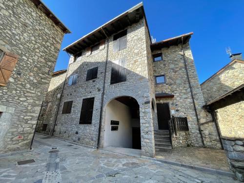 Accommodation in Anciles