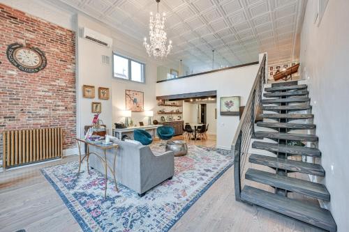 Walk to Arkansas River Historic Palace Loft! in Salida, USA