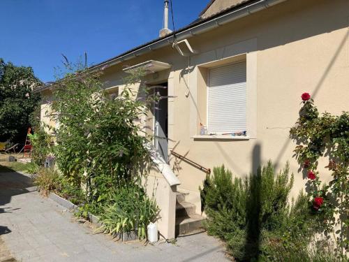 Maison chaleureuse à Saint-Denis, proche Paris, terrasse, 101 m² gîte à louer Stains