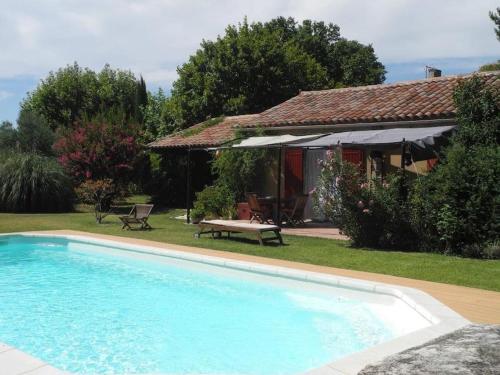 Maison avec piscine et patio gîte à louer La Belle de Cèze