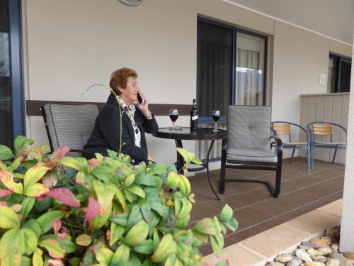Balcony/terrace, Dromana Beach Getaway near Johnny Ripe