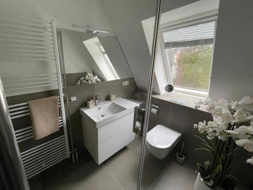 Apartment with Sea View image 7