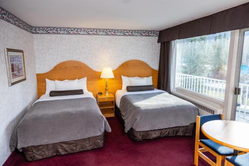 Two Double Beds Room with River View