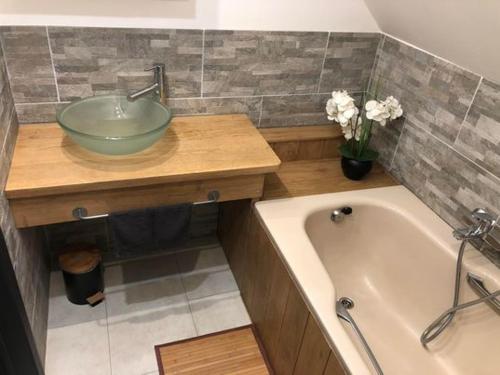 Le Montôbuis (Le Montobuis) in Couvin