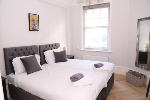 4BR 3BA Hampstead - image 8