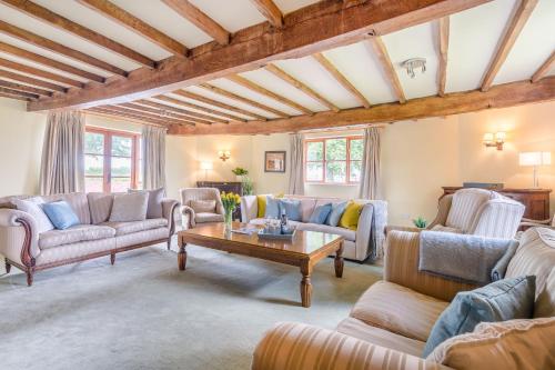 The Chestnuts - image 9