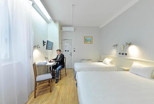 Hotel Saint Andre Gare SNCF in Clermont-Ferrand