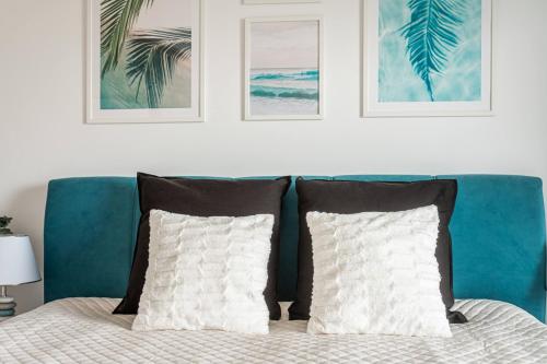 One-Bedroom Apartment image 10