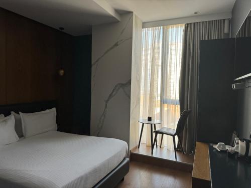 Black Diamond Hotel - image 3
