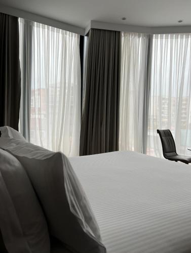 Black Diamond Hotel - image 2
