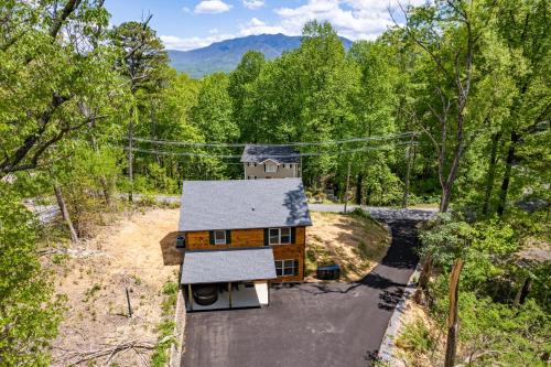 Hidden Gem Cabin - image 5