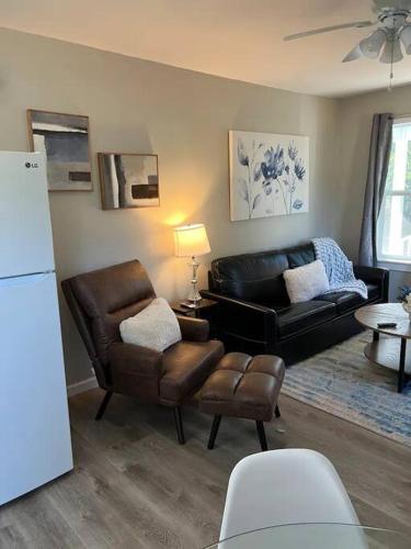 Cozy 1bed 1bath house. Short walk to the Square in Covington, USA