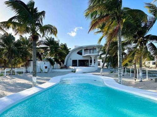 Unique Beachfront Casa Kyma, Pool, San Crisanto, Yucatan in Dzilam De Bravo