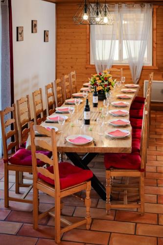 Grand Gîte Saint-Lary centre pour 15 pers. pouvant accueillir jusqu’à 17 pers. photo 1
