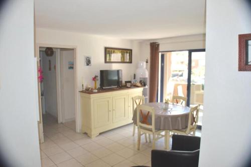 Joli 2 pièces climatisé avec terrasse - image 2