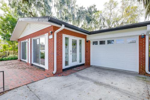 Auburndale Vacation Rental with Yard and Lake Views in Auburndale (FL)