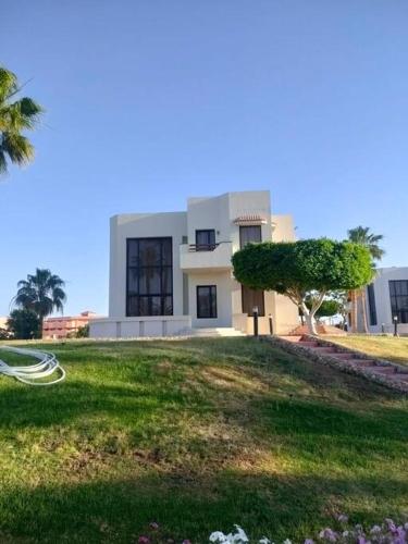 villa in pharoah azur resort