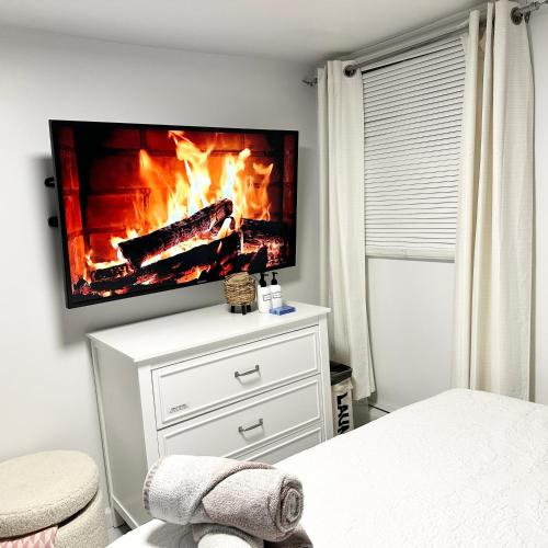 Cozy Room Bronx NY For Traveling Professionals in Williams Bridge, USA