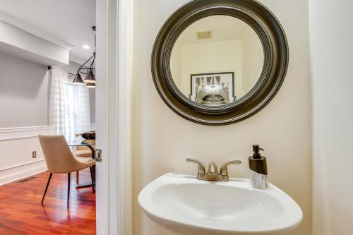 Charming Baltimore Getaway about 1 Mi to Downtown!