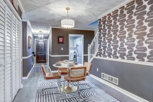 Atlanta Vacation Rental about 15 Mi to Downtown! in Forest Park, USA