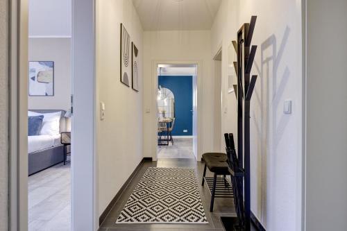 Zentrale Design Wohnung in Ufernähe - 105 qm - Parkplatz - Küche - Netflix