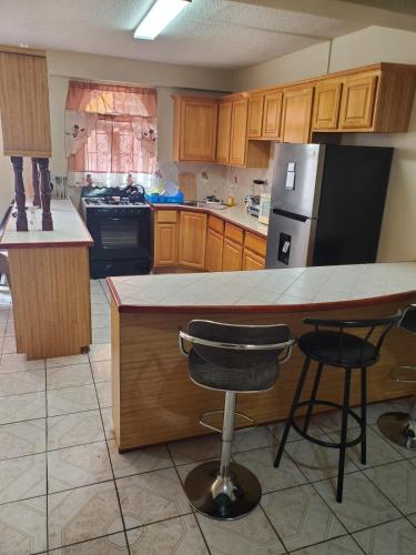 Kitchen, Elue's Inn in Pont Casse