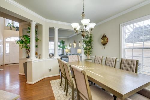 Spacious Woodbridge Home Near Leesylvania Park! Spacious Woodbridge Home Near Leesylvania Park!