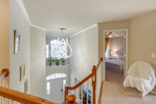 Spacious Woodbridge Home Near Leesylvania Park! Spacious Woodbridge Home Near Leesylvania Park!
