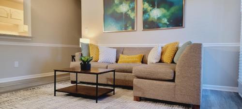 Studio 409 - Welcoming and Family-Friendly in Spring Lake, USA