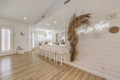 Luxury 5BR Villa Pool Hot Tub RV Friendly, Las Vegas (foto 9)