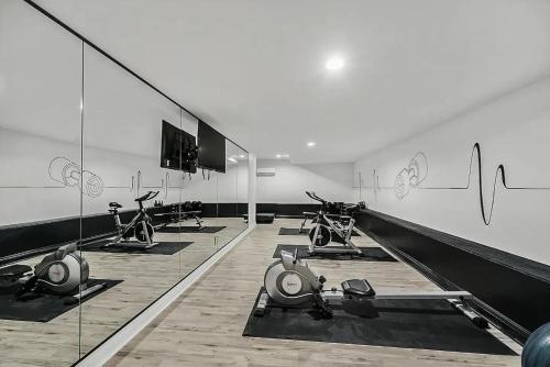 8000sf 7BR Villa Casita Pool Spa Gym & Games, Las Vegas (zdjęcie 2)