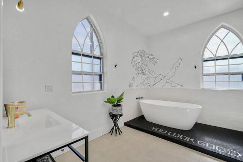 8000sf 7BR Villa Casita Pool Spa Gym & Games - image 13