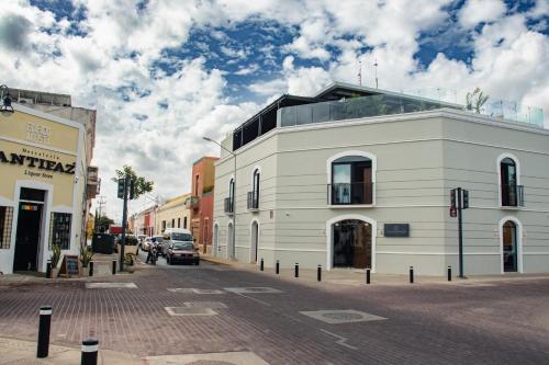 530625158 Casa Continental Hotel Boutique & Suites - Adults Only