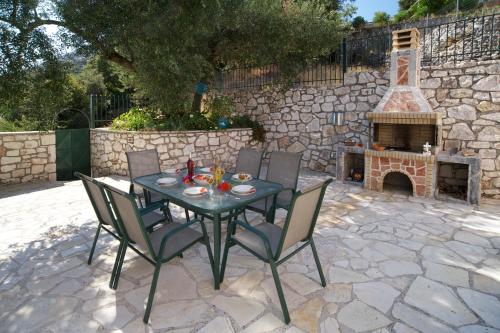  Avvisania Villa in Ayia Evfimia
