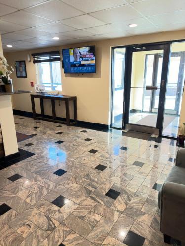 Eco-Lux Inn Norfolk - 로비