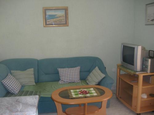 Two-Bedroom Apartment with Terrace and Sea View