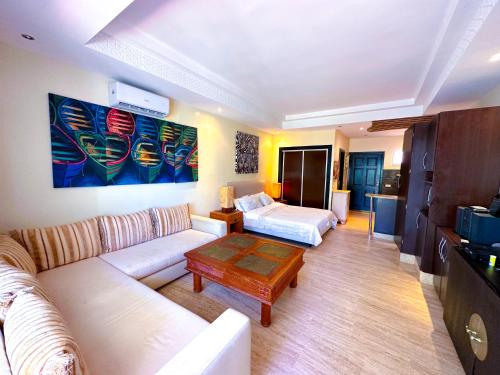 Luxury Lovelystay in playa del pacha - Air conditioner & Fast wifi