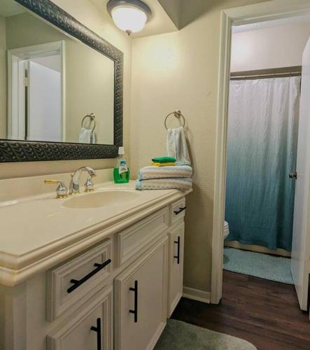 Quiet, Spacious, Pet-Friendly, Humble (zdjęcie 11)