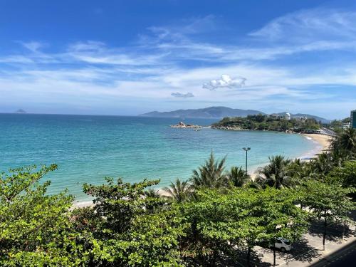 Nắng Vàng Nha Trang Hotel