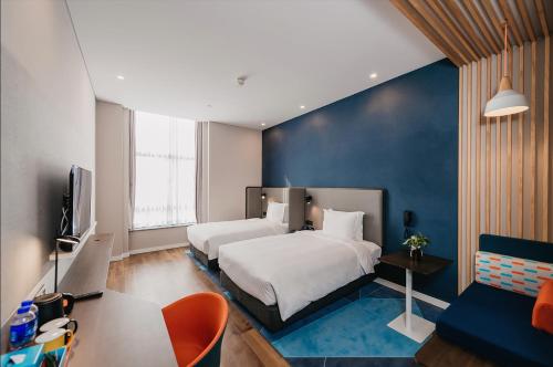 Holiday Inn Express Taizhou CMC, an IHG Hotel